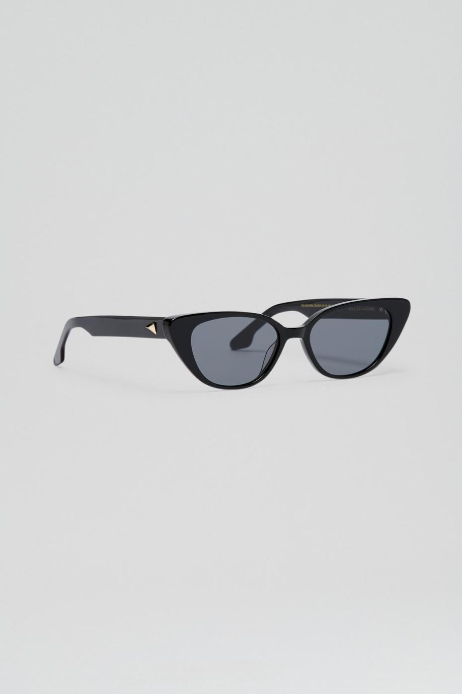 Eyewear | Women Scanlan Theodore ST FELINE OVAL SUNGLASSES Black