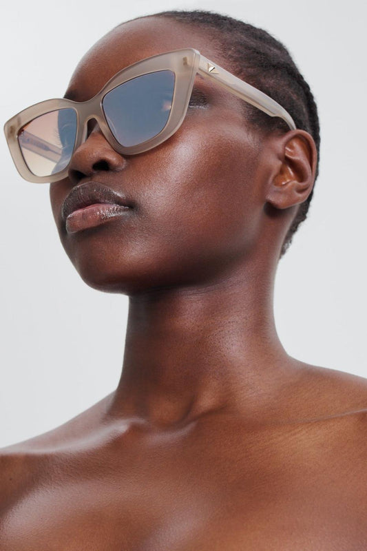 Eyewear | Women Scanlan Theodore ST SOFT CAT EYE SUNGLASSES Crystal.grey